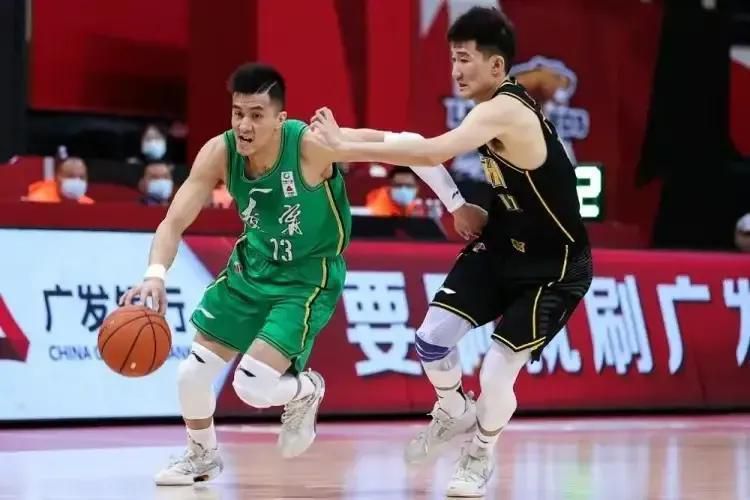 穿3天胶衣体罚自己憋尿的方法